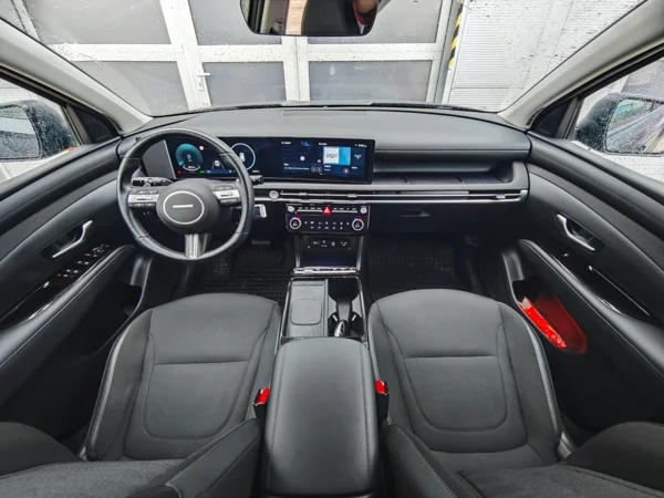 Hyundai Tucson Style HEV A/T 1,6 176kW 13