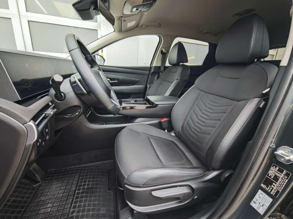 Hyundai Tucson Style HEV A/T 1,6 176kW 11