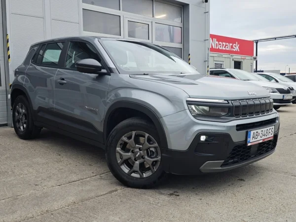 Jeep Avenger LONGITUDE 1,2T e-Hybrid DCT6 81kW 5