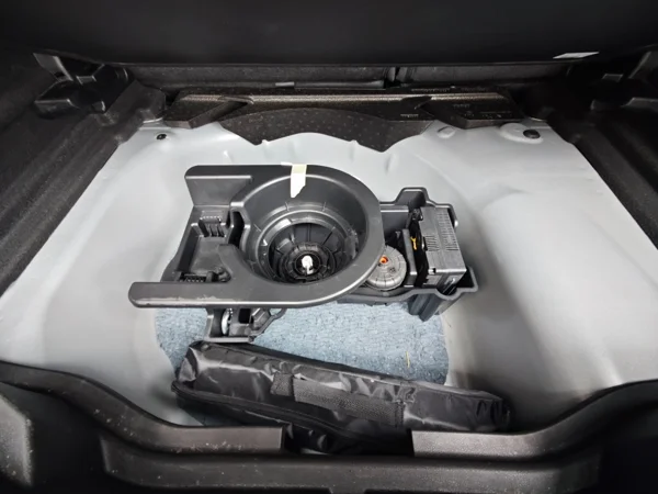 Jeep Avenger LONGITUDE 1,2T e-Hybrid DCT6 81kW 35