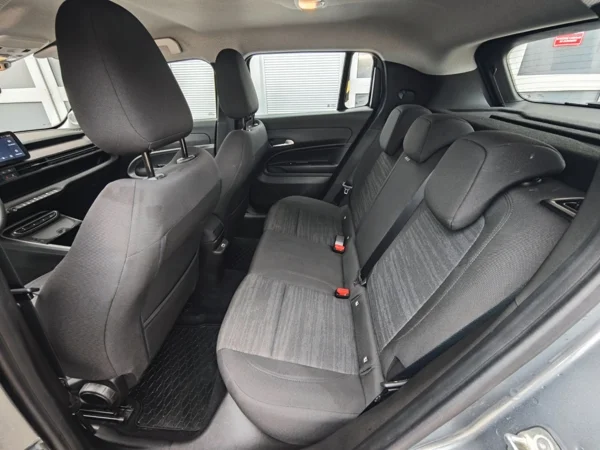 Jeep Avenger LONGITUDE 1,2T e-Hybrid DCT6 81kW 12