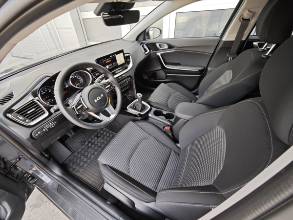 Kia Cee'd GOLD 1,5 T-GDi 103kW 10