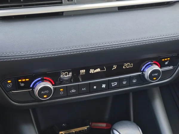 Mazda 6 Exclusive-line Skyactiv G194 2,5  143kW 22