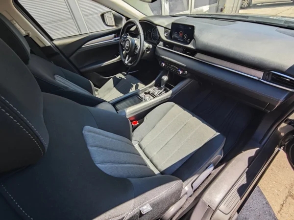 Mazda 6 Exclusive-line Skyactiv G194 2,5  143kW 12