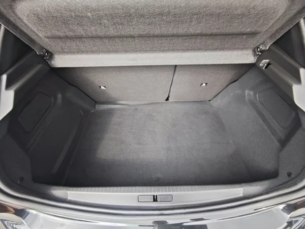 Peugeot 208 Allure 1,2  74kW 31