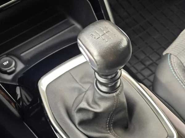 Peugeot 208 Allure 1,2  74kW 23