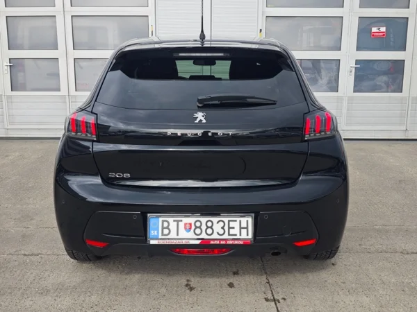 Peugeot 208 Allure 1,2  74kW 6