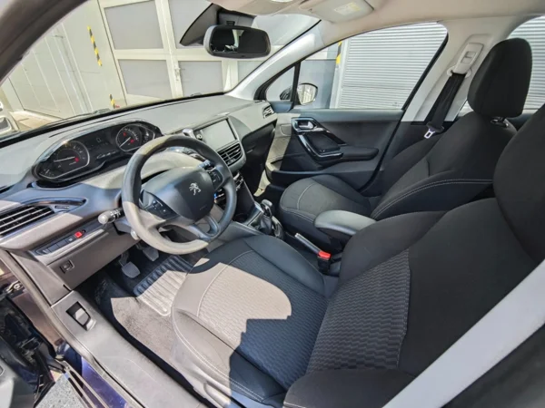 Peugeot 208 Puretech Active 1,2  61kW 10