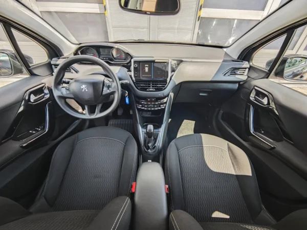 Peugeot 208 Puretech Active 1,2  61kW 13