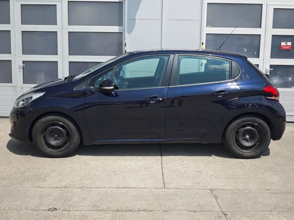 Peugeot 208 Puretech Active 1,2  61kW 8