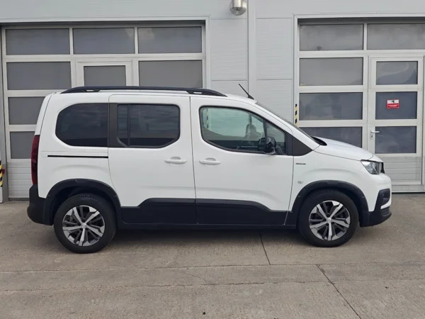 Peugeot Rifter GT Line 1.5 BlueHDi  96kW 9