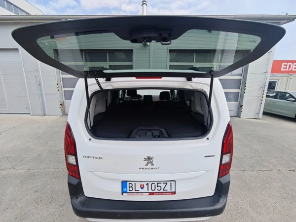 Peugeot Rifter GT Line 1.5 BlueHDi  96kW 31
