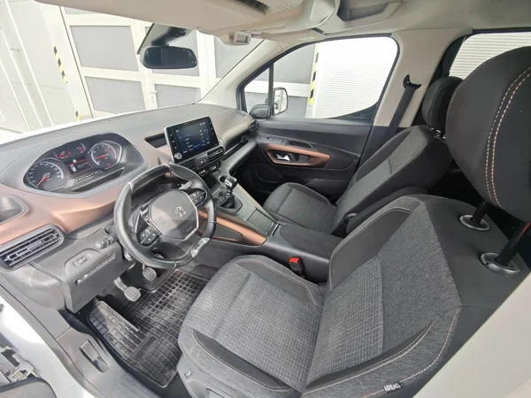 Peugeot Rifter GT Line 1.5 BlueHDi  96kW 10