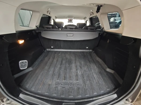 Renault Grand Scénic Intens 1,6 dCi 96kW 38