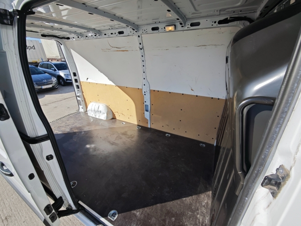 Renault Master Furgon Cool 150 L3H2P3 2.3 dCi 110kW 11