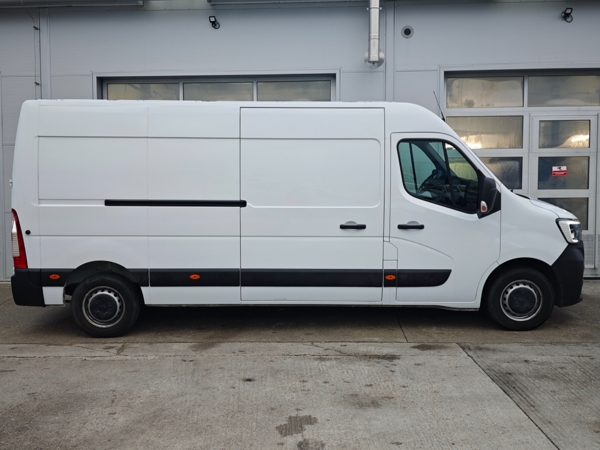 Renault Master Furgon Cool 180 L3H2P3 2.3 dCi 132kW 9