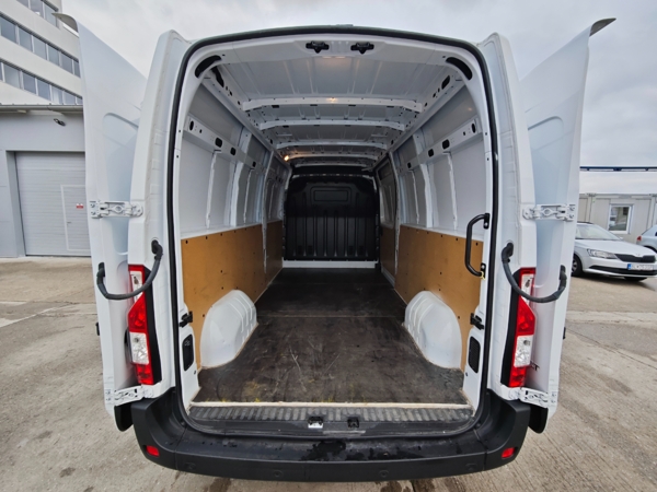 Renault Master Furgon Cool 180 L3H2P3 2.3 dCi 132kW 3