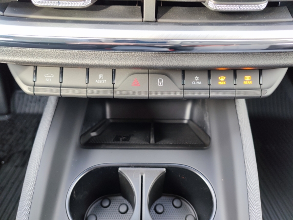 Škoda Enyaq 62kWh Loft + ťažné  132kW 18