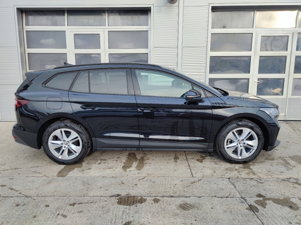 Škoda Enyaq 62kWh Loft + ťažné  132kW 9