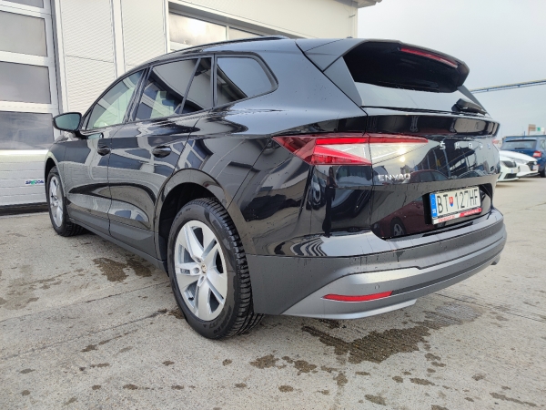 Škoda Enyaq 62kWh Loft + ťažné  132kW 7