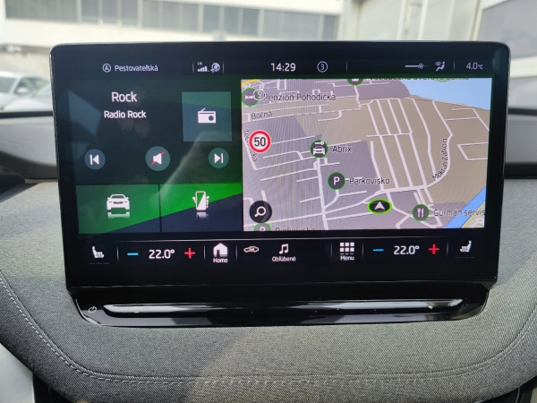 Škoda Enyaq 62kWh Loft + ťažné  132kW 14