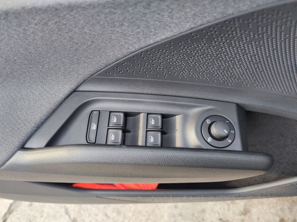 Škoda Enyaq 62kWh Loft + ťažné  132kW 21