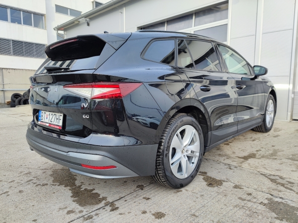 Škoda Enyaq 62kWh Loft + ťažné  132kW 2