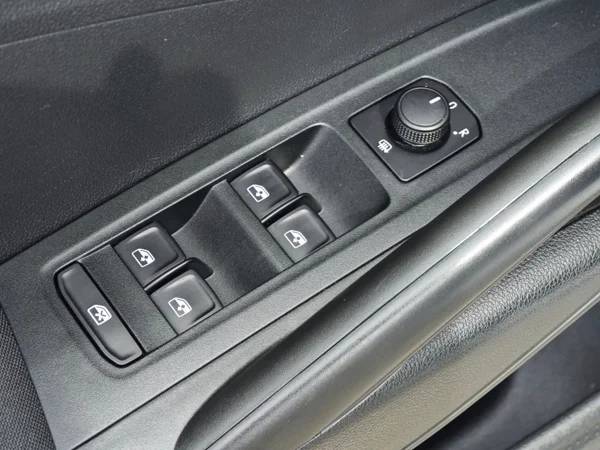 Škoda Fabia Drive Plus DSG TSI 85kW 27