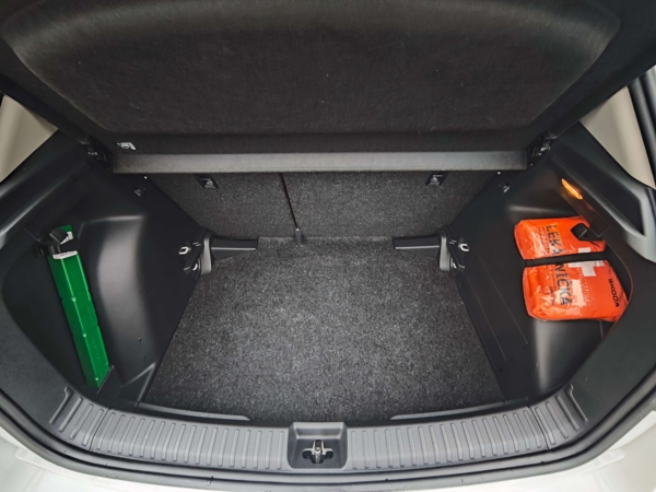 Škoda Fabia Essence MPi 59kW 23