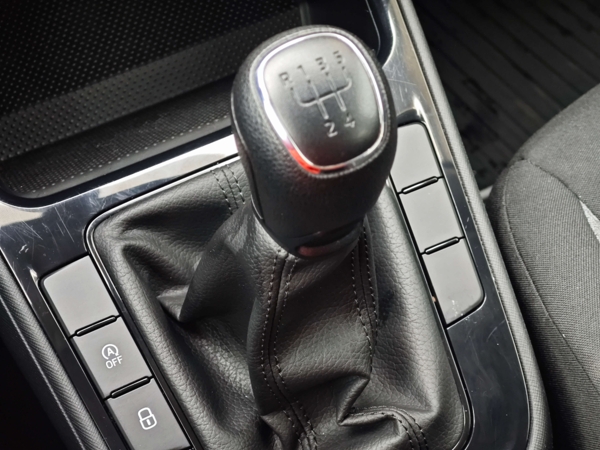 Škoda Fabia Essence MPi 59kW 20