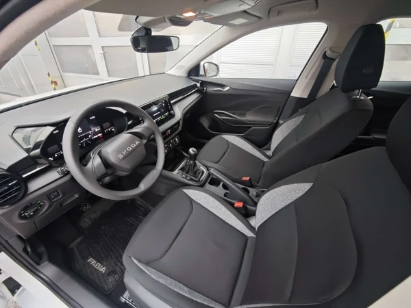 Škoda Fabia Essence MPi 59kW 10
