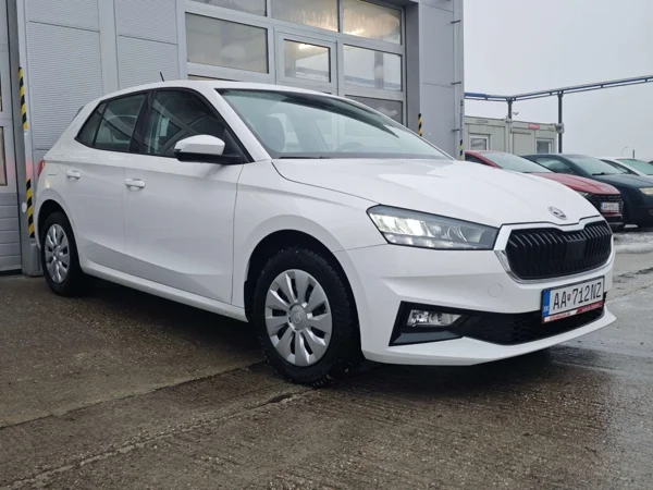Škoda Fabia Essence MPi 59kW 5