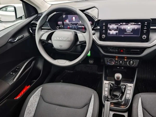 Škoda Fabia Essence MPi 59kW 3