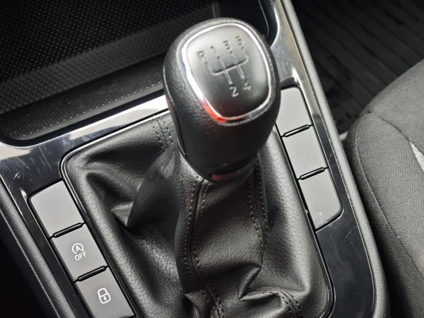 Škoda Fabia Essence MPi 59kW 20