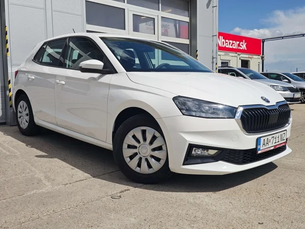 Škoda Fabia Essence MPi 59kW 5