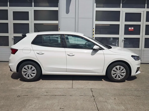 Škoda Fabia Essence MPi 59kW 9