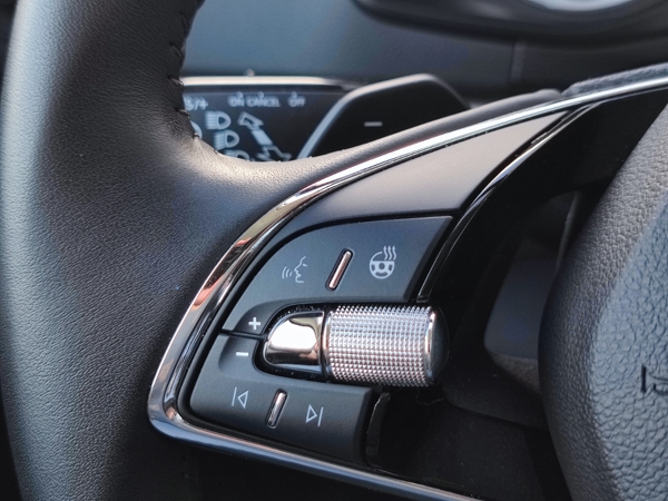 Škoda Karoq Ambition Plus DSG 1,5 TSI 110kW 19