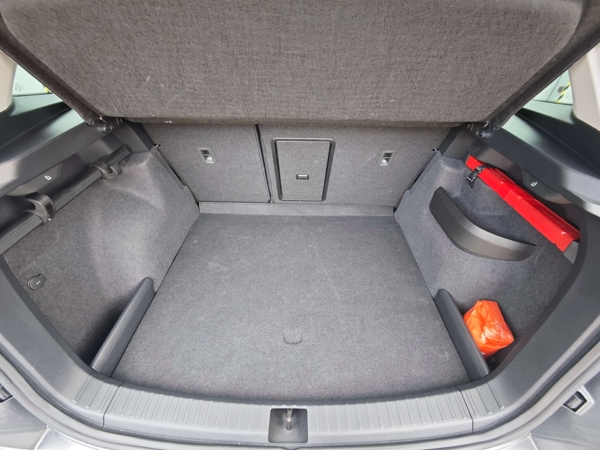 Škoda Karoq Selection DSG 1,5 TSI 110kW 24