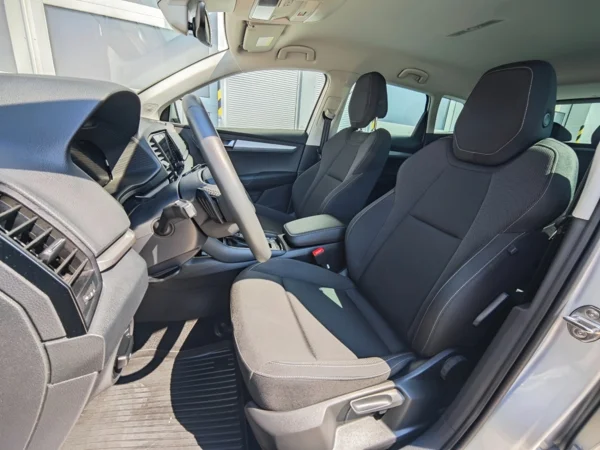 Škoda Karoq Selection DSG 1,5 TSI 110kW 11