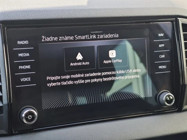 Škoda Karoq Selection DSG 1,5 TSI 110kW 17