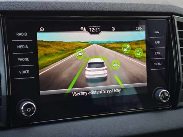 Škoda Karoq Selection DSG 1,5 TSI 110kW 17