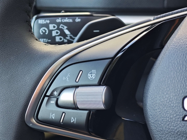 Škoda Karoq Selection DSG 1,5 TSI 110kW 20