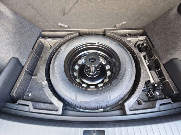 Škoda Karoq Selection DSG 1,5 TSI 110kW 25