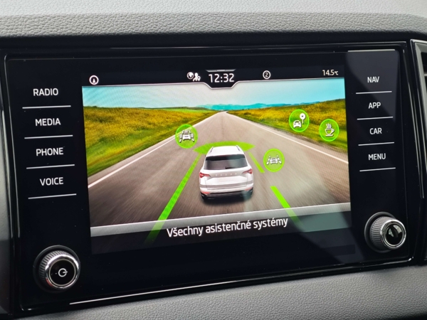 Škoda Karoq Selection DSG 1,5 TSI 110kW 17