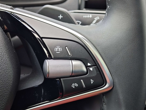 Škoda Karoq Selection DSG 1,5 TSI 110kW 21