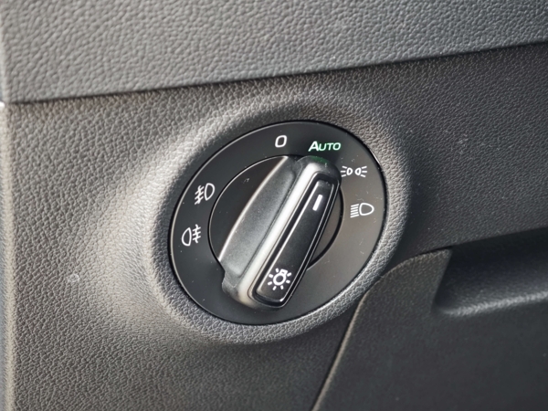 Škoda Karoq Selection DSG 1,5 TSI 110kW 22