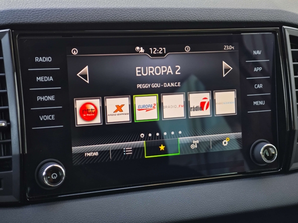 Škoda Karoq Selection DSG 1,5 TSI 110kW 14