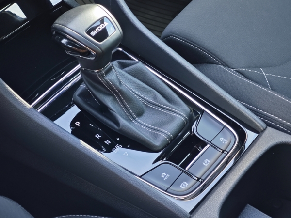 Škoda Karoq Sportline DSG 1,5 TSI 110kW 23