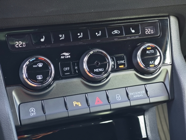Škoda Karoq Sportline DSG 1,5 TSI 110kW 21