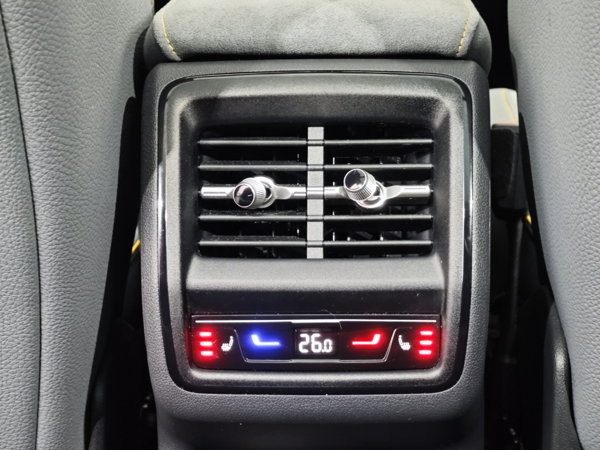 Škoda Kodiaq Selection + dovýbava 4x4 DSG 2,0 TDI 142kW 40